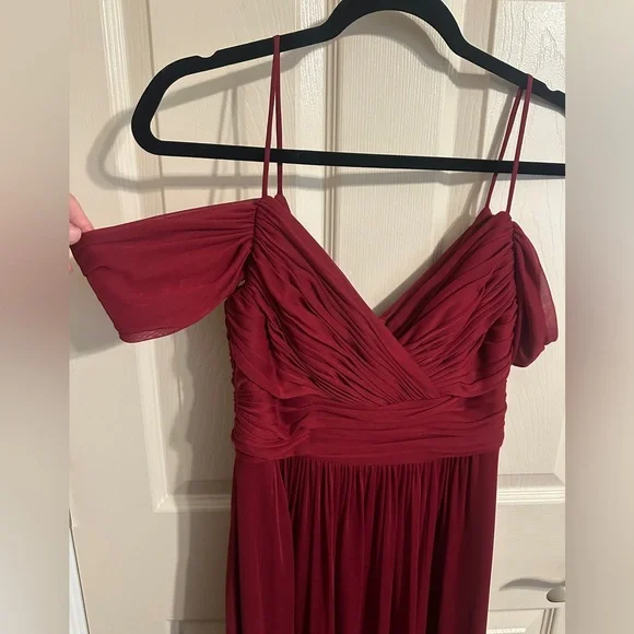 ALFRED SUNG D743 Ruched V-Neck Cold Shoulder Maxi Dress w Slit, Burgundy, Sz 2 - Picture 3 of 15